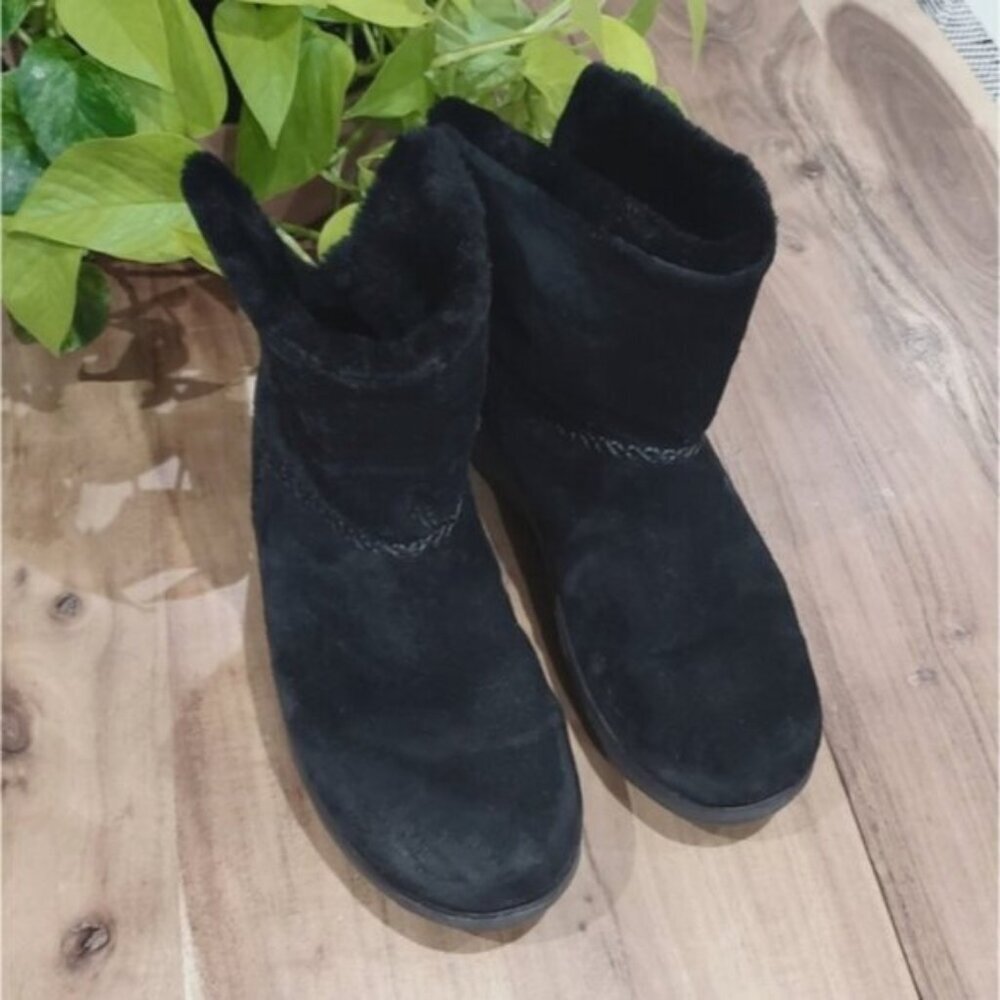 FITFLOP Mukluk Premium Leather Suede Superloafer Ankle Boots